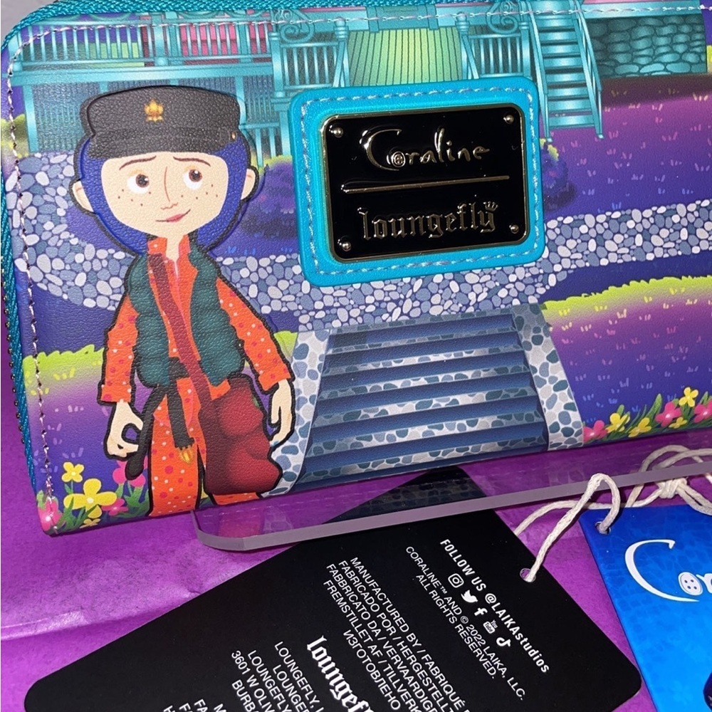 Loungefly Laika Coraline GITD Pink Palace House Mini Backpack and Wallet Set - Picture 13 of 16